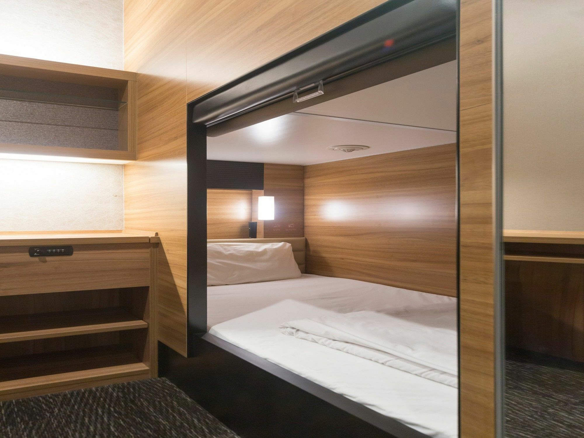 Global Cabin Tokyo Suidobashi Eksteriør billede