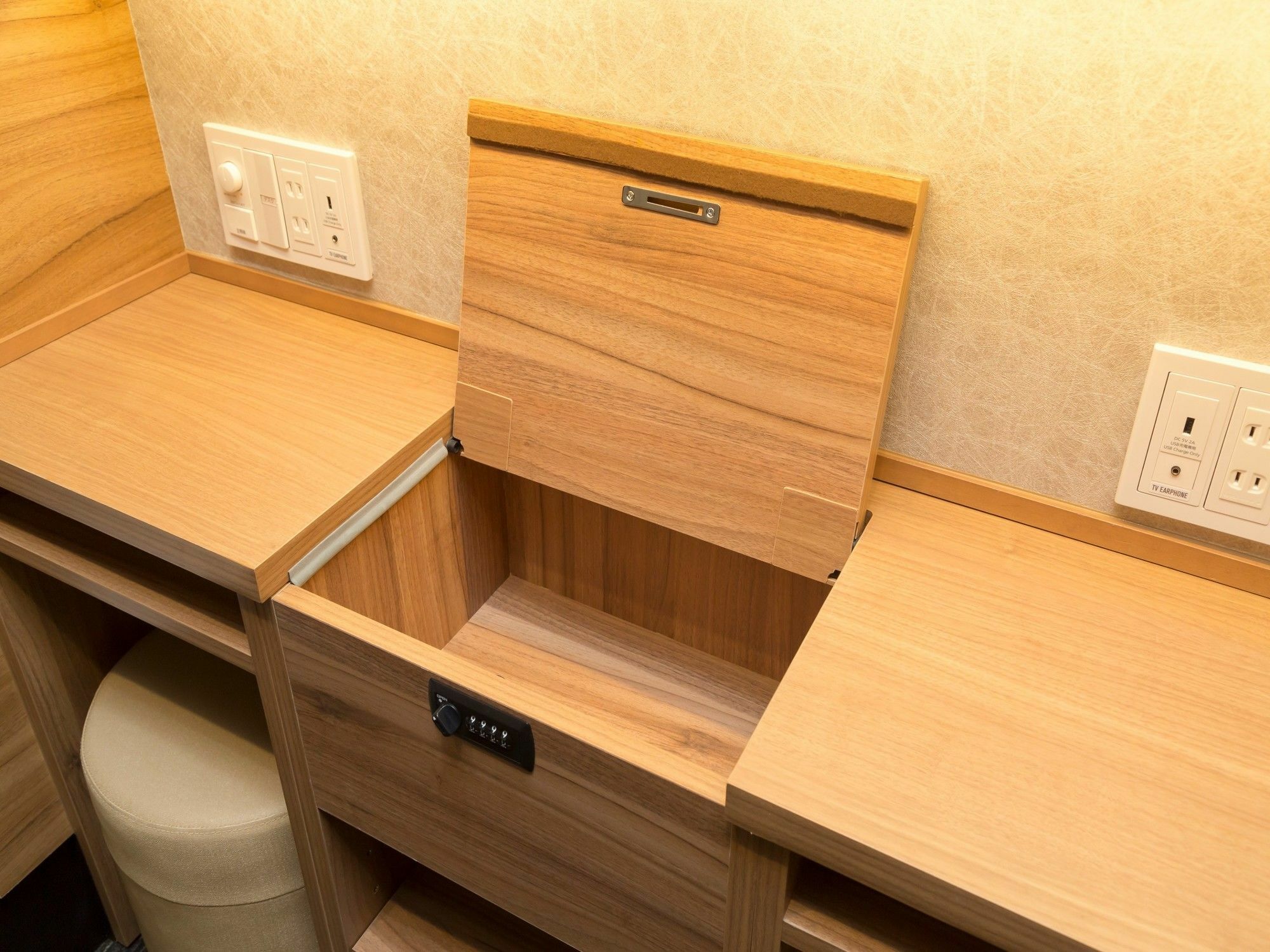 Global Cabin Tokyo Suidobashi Eksteriør billede